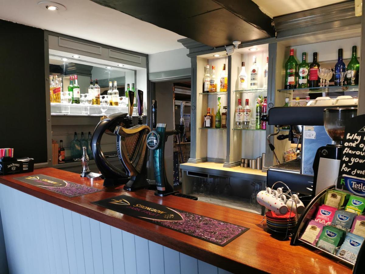 The Manor House Inn 콘세트 외부 사진